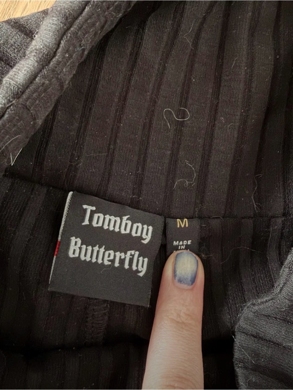 TomboyX THE LENNOX RIBBED SKORT - Black Ribbed Mini Skort - Picture 3 of 3